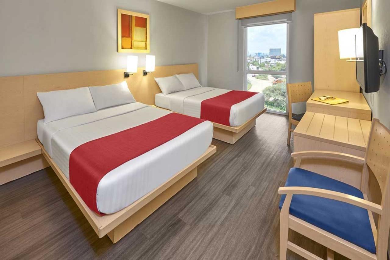City Express Suites By Marriott Silao Aeropuerto Екстериор снимка