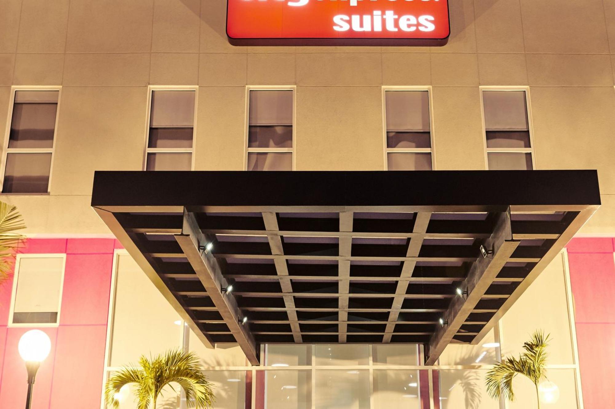 City Express Suites By Marriott Silao Aeropuerto Екстериор снимка