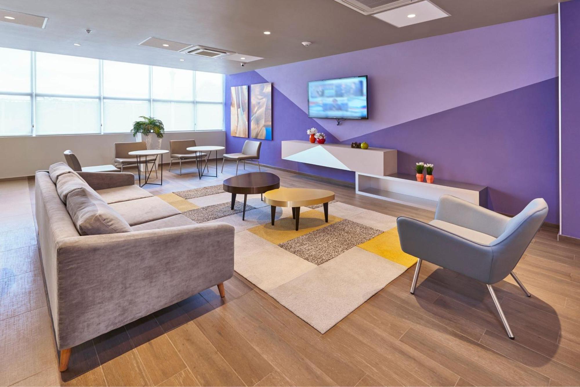 City Express Suites By Marriott Silao Aeropuerto Екстериор снимка