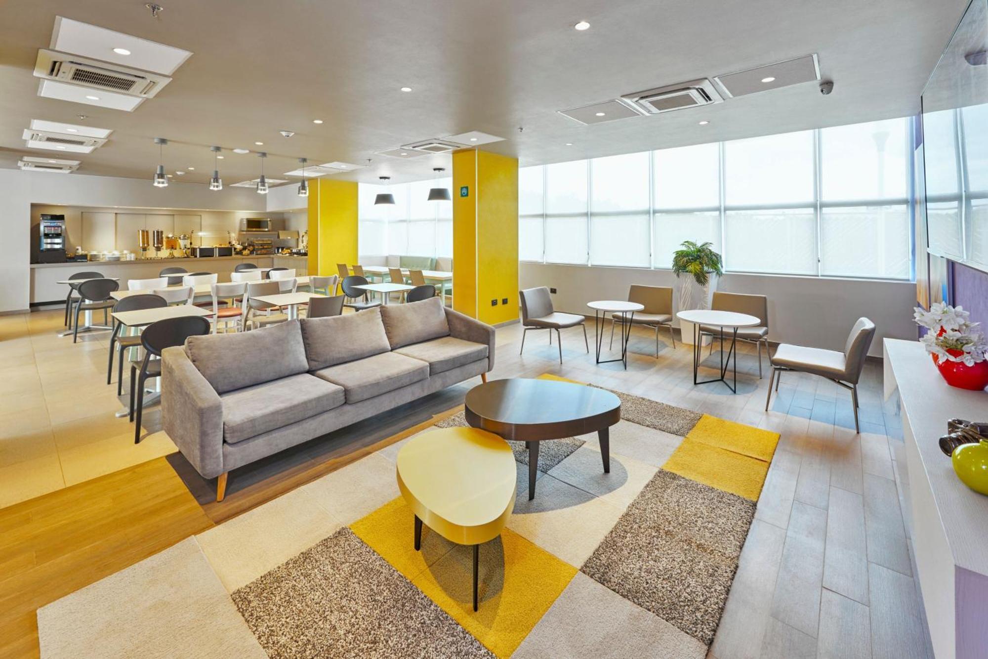 City Express Suites By Marriott Silao Aeropuerto Екстериор снимка