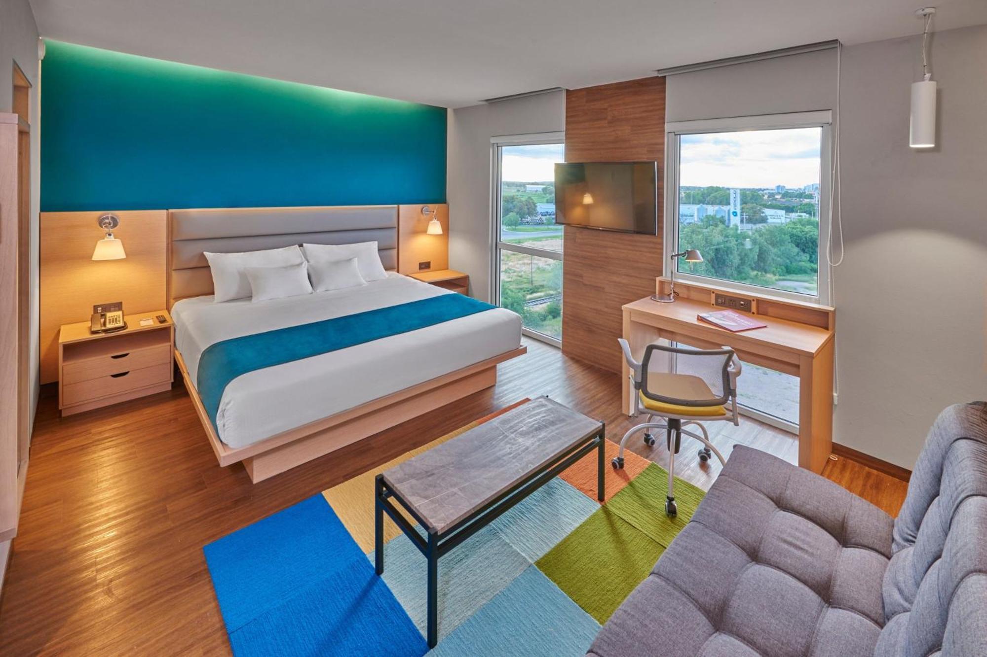 City Express Suites By Marriott Silao Aeropuerto Екстериор снимка