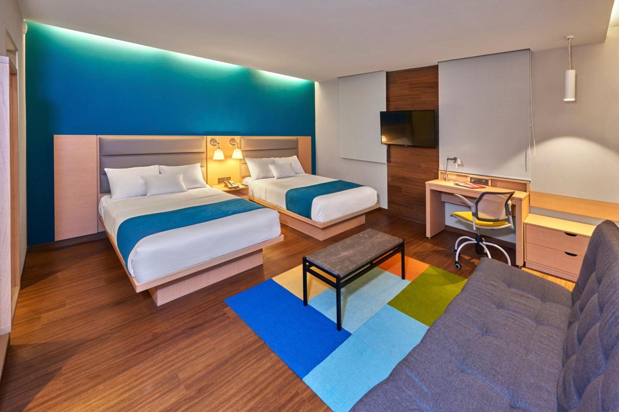 City Express Suites By Marriott Silao Aeropuerto Екстериор снимка