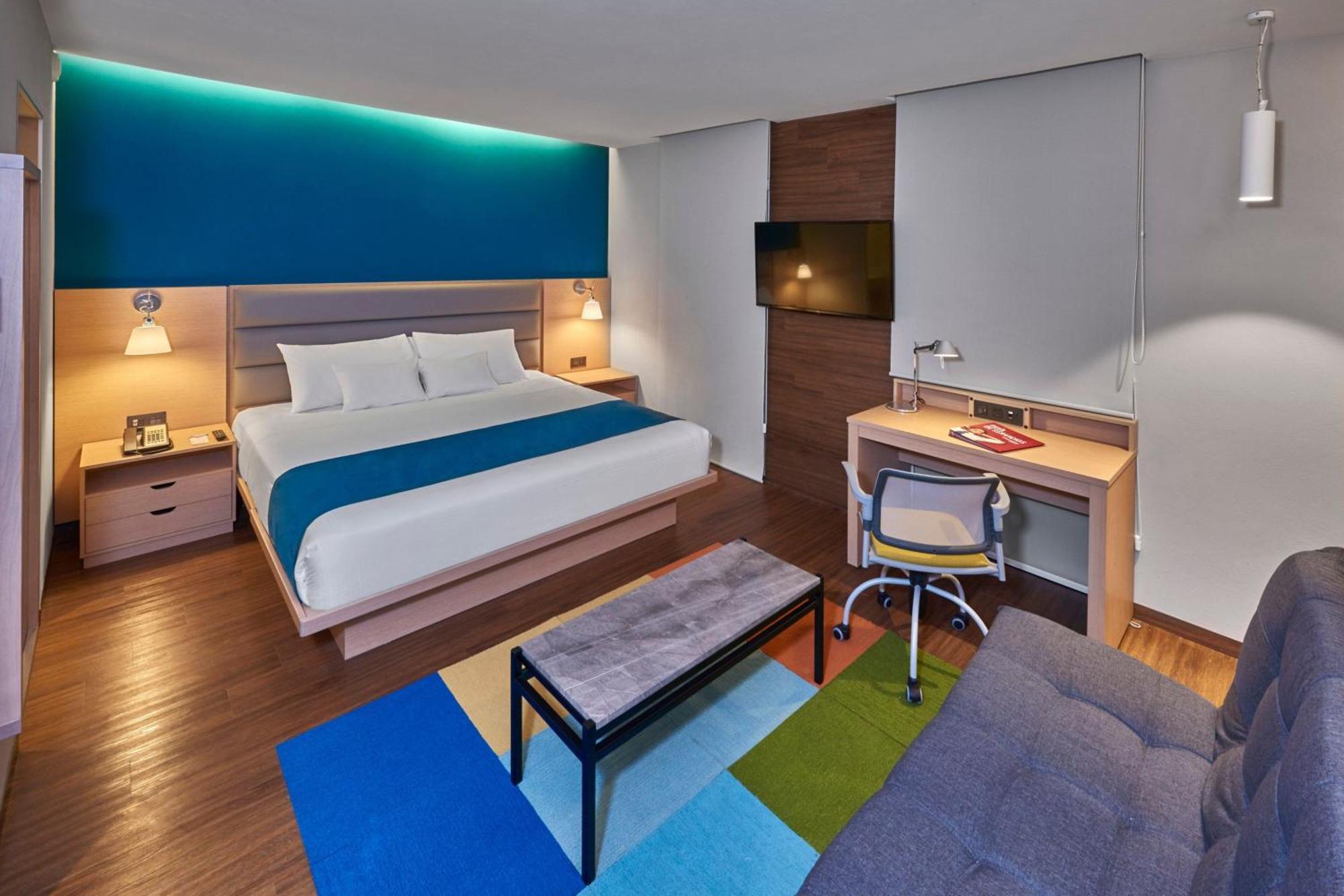 City Express Suites By Marriott Silao Aeropuerto Екстериор снимка